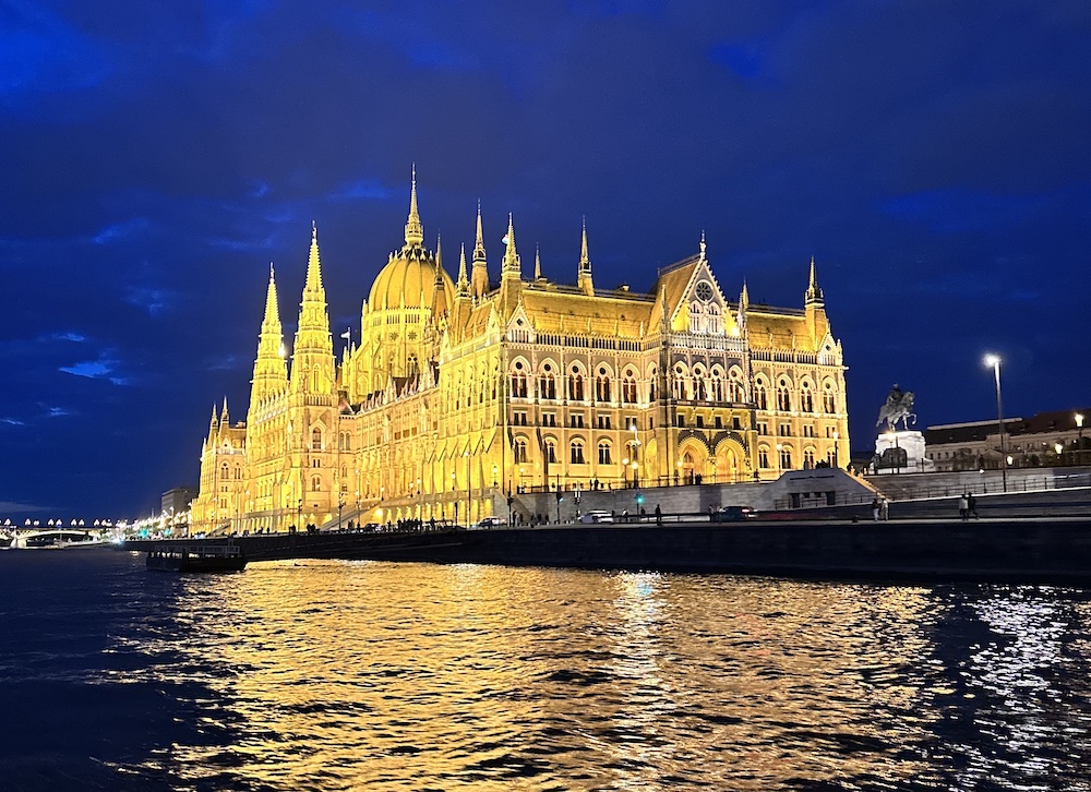 parliament nighttime